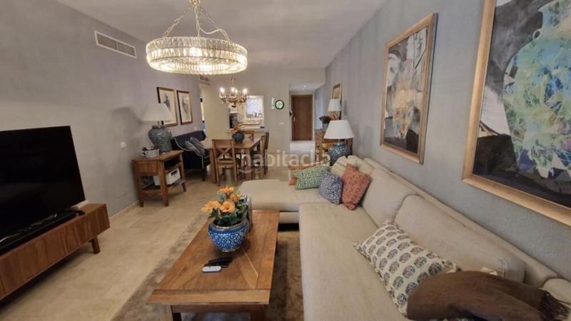 Foto 1f269a05-ac4b-4753-8cce-cbab5e0bdb1d. Apartament amb piscina a Nueva Atalaya Estepona