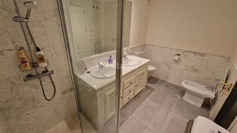 Foto 916463b6-2285-4c56-a14f-fdebcc8fb579. Apartament amb piscina a Nueva Atalaya Estepona