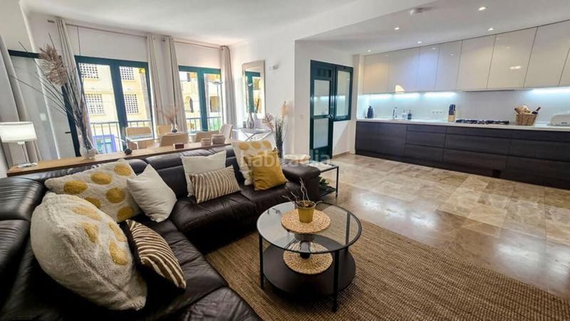 Foto 524388f5-5bdd-4153-9bec-d1c523829356. Apartament amb aparcament piscina a Nueva Alcántara Marbella