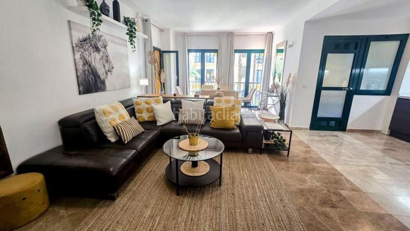 Foto 9f8ee738-d4fe-4ec3-bab1-d583cbe646ed. Apartament amb aparcament piscina a Nueva Alcántara Marbella