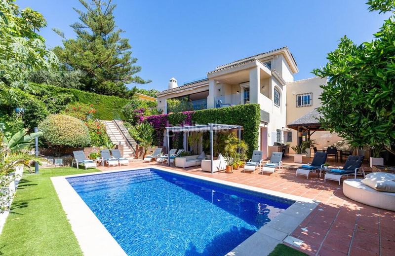 Foto 51804c55-f68a-417e-8687-bc488a937dc5. Casa amb aparcament piscina a Calahonda Mijas