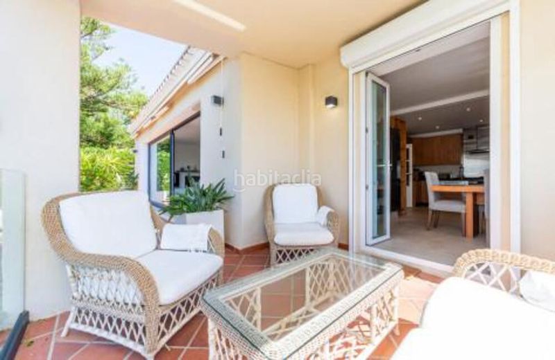 Foto 7d376368-2fa7-42ce-ac2e-a19b71fe3915. Casa amb aparcament piscina a Calahonda Mijas