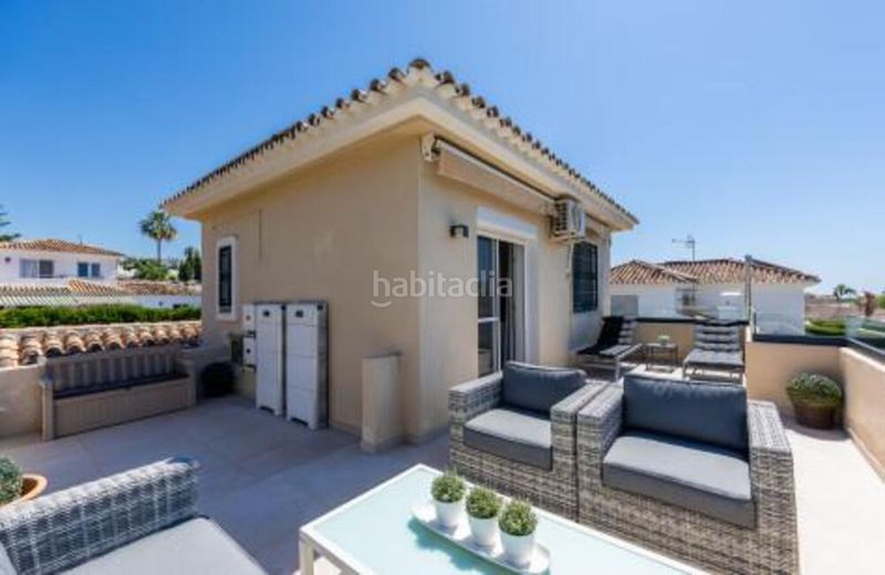 Foto 82b19c92-b8fb-47bf-8225-5437eaba66e1. Casa amb aparcament piscina a Calahonda Mijas