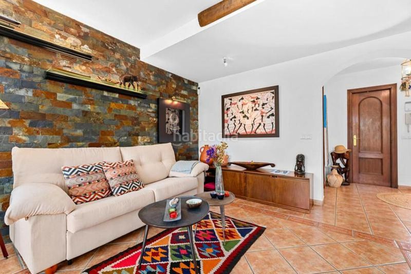 Foto 1b997089-54e7-43db-a591-98ec91a69fb9. Casa adossada amb aparcament a Seghers Estepona