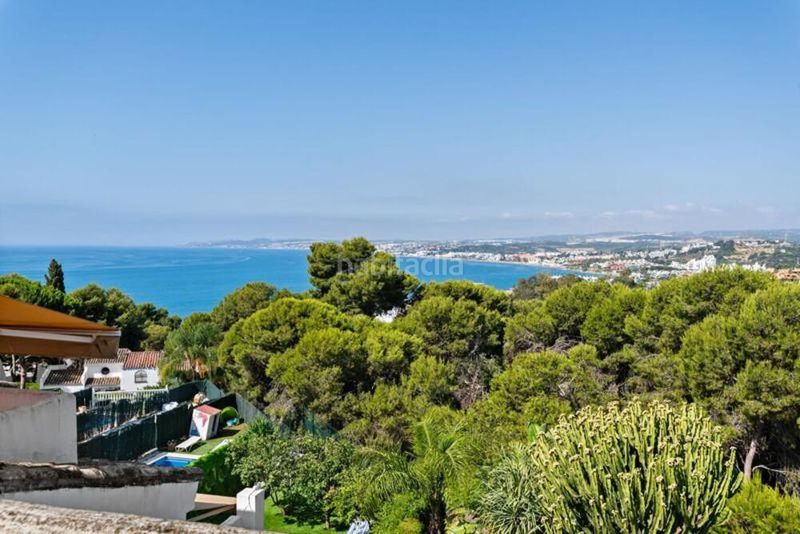 Foto 41efc0e1-aa2f-41e2-968c-37b158cdd636. Casa adossada amb aparcament a Seghers Estepona