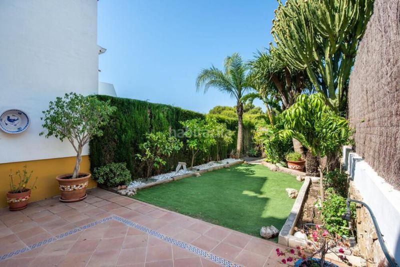 Foto ac940411-8e45-4817-9f07-8c531e0fdebe. Casa adossada amb aparcament a Seghers Estepona