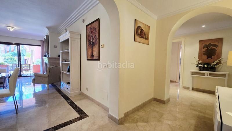 Foto 2ca1a325-7066-4efe-9530-cc28b3a956f7. Affitto piano terra con riscaldamento in La Dama de Noche - La Alzambra Marbella