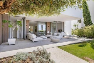 Rent Ground floor in Benahavís pueblo. Apartamento de lujo de 3 dormitorios en una exclusiva promoción