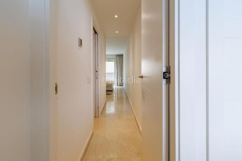 Foto 6ef985c1-e38d-426b-8b8b-e81b465bcdab. Apartament amb aparcament piscina a Los Naranjos Marbella