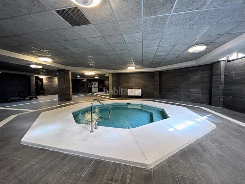 Foto 6857b787-2a5d-4d24-82d2-b15697b3ea05. Apartament amb calefacció aparcament piscina a Puerto Banús Marbella