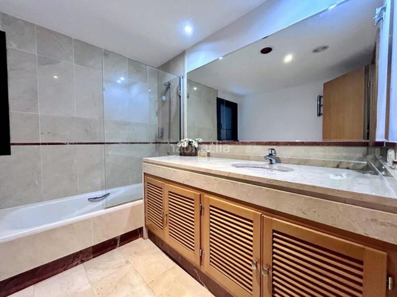 Foto cd005163-6ef4-4496-b527-5540f5ea5739. Apartament amb calefacció aparcament piscina a Puerto Banús Marbella