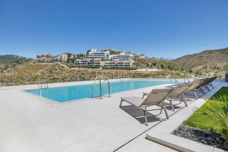 Foto 86b1ee9b-6f11-4386-b0c7-e7903045ef50. Lloguer apartament amb aparcament piscina a La Quinta Benahavís
