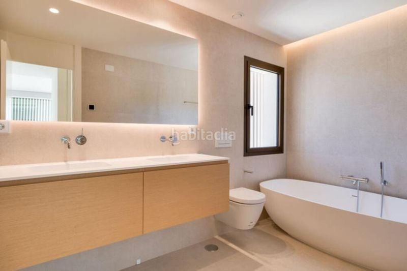 Foto edcd45ba-f1e8-439b-9bdc-51bb618bbad6. Lloguer apartament amb aparcament piscina a La Quinta Benahavís