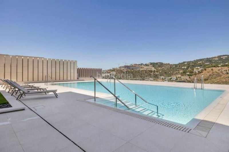 Foto fa8e4537-dd6a-435f-b83b-78b62d584c47. Lloguer apartament amb aparcament piscina a La Quinta Benahavís