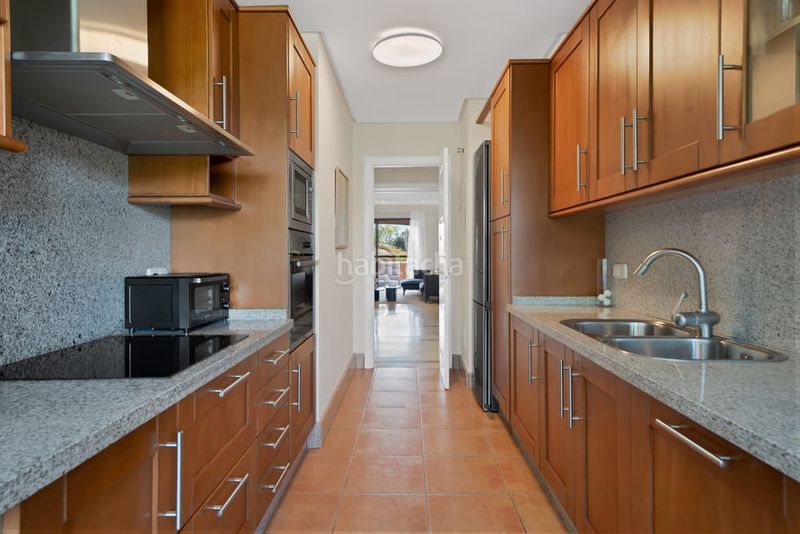 Foto e1599171-e99b-40aa-a173-c1732d562433. Apartament amb calefacció aparcament piscina a bahía de Marbella Marbella