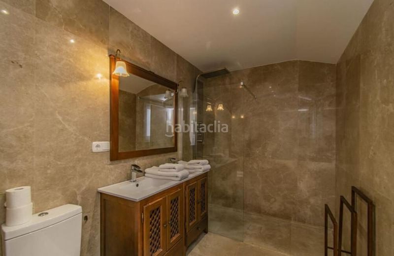 Foto 6ccc6a96-dd82-424c-b5a6-44589c87bb05. Casa amb aparcament piscina a Casco Antiguo Marbella