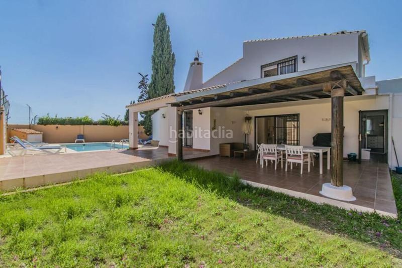 Foto 7a618529-6896-4309-b57d-e52072b88dab. Casa amb aparcament piscina a Casco Antiguo Marbella