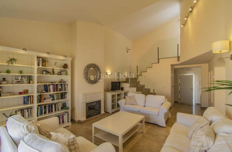 Foto a612dd2d-07b1-4ba6-807c-687c836771c0. Casa amb aparcament piscina a Casco Antiguo Marbella
