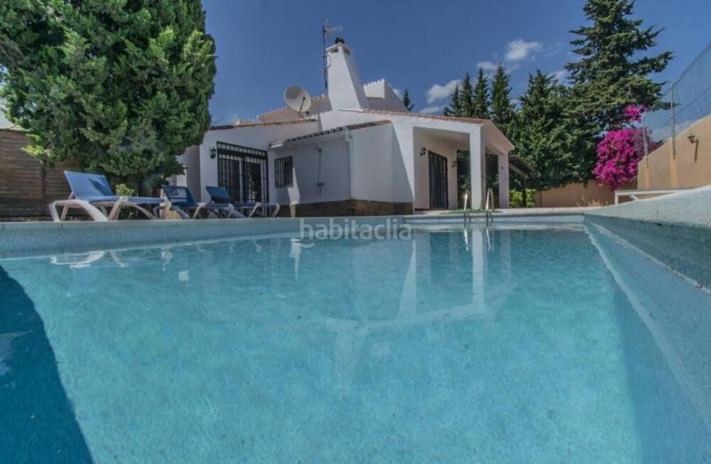 Foto e3a9f25b-6d24-489d-a545-dca66ae2101b. Casa amb aparcament piscina a Casco Antiguo Marbella