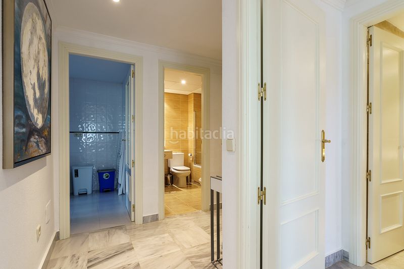 Foto 875cb820-4d3d-4786-944a-f838a12526a7. Affitto piano terra con parcheggio piscina in La Dama de Noche - La Alzambra Marbella