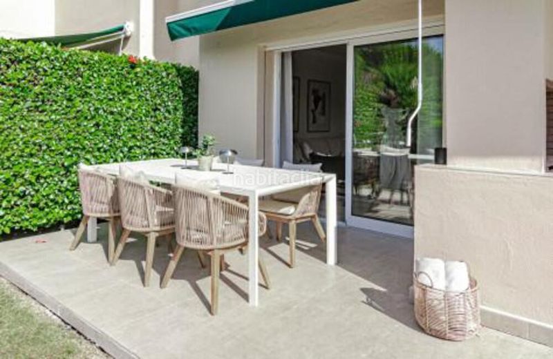 Foto 54c78fb7-b6e2-40b3-abd2-94d7a89f2cef. Miete erdgeschoss mit parking pool in Las Brisas Marbella