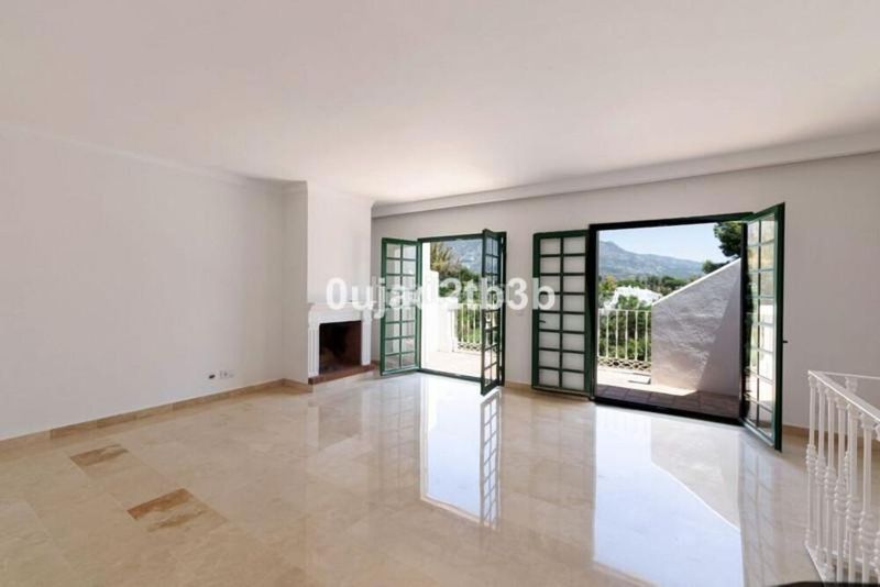 Foto cd73d8d5-4a12-438d-badb-41451c601f1b. Casa adosada en Aloha Marbella