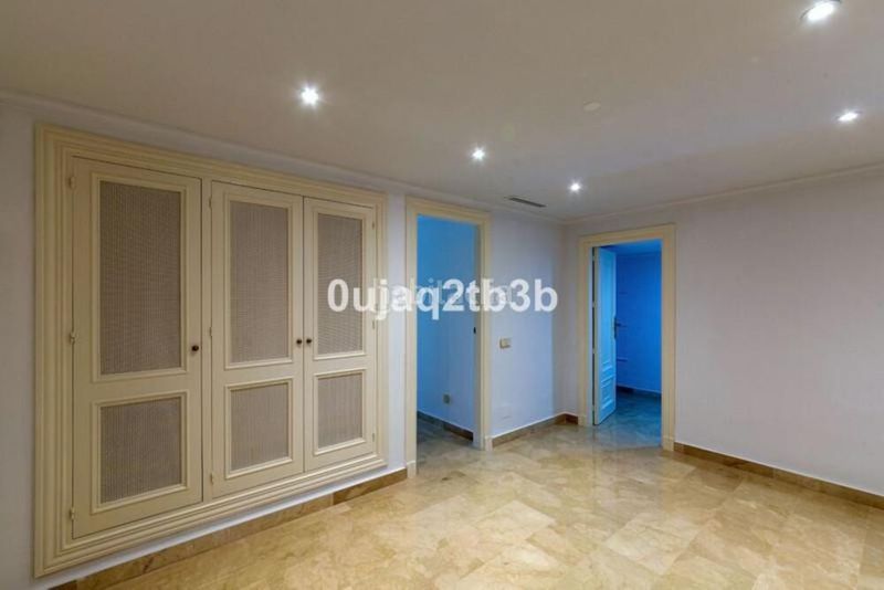 Foto efaac5de-51e5-4107-abfb-954a0b214803. Casa adosada en Aloha Marbella