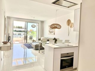 Rent Penthouse in Bel - Air. Lujo
