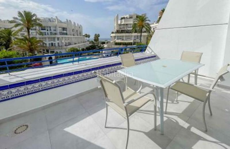 Foto 4948b57b-0262-4644-9ff6-0bbae5c87af9. Lloguer dúplex amb aparcament piscina a Playa de la Fontanilla Marbella