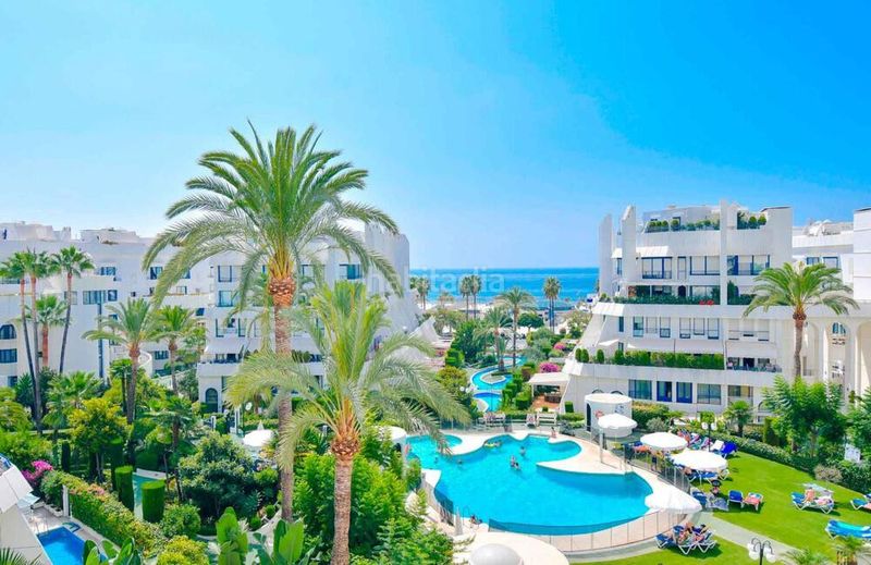 Foto e085f967-4e48-4898-9a67-d83251b979ea. Lloguer dúplex amb aparcament piscina a Playa de la Fontanilla Marbella