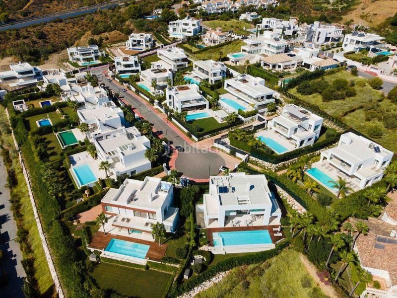 Foto b105eb83-0a64-49b3-a0f9-3be2c8d1f6e8. Lloguer casa amb calefacció aparcament piscina a Marbella