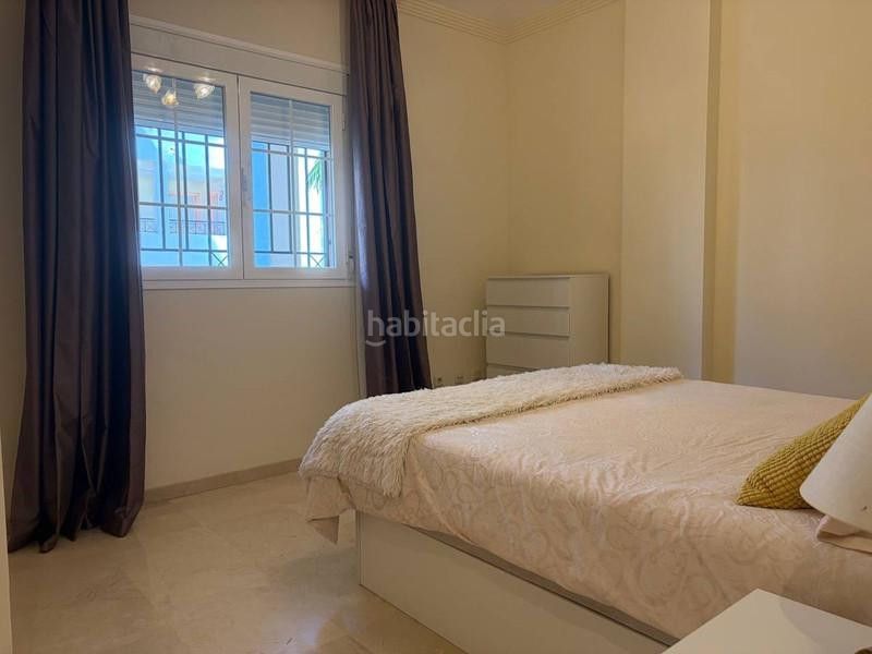 Foto 16c48fa7-0beb-45da-81cc-900453b58203. Lloguer planta baixa amb aparcament piscina a Las Brisas Marbella