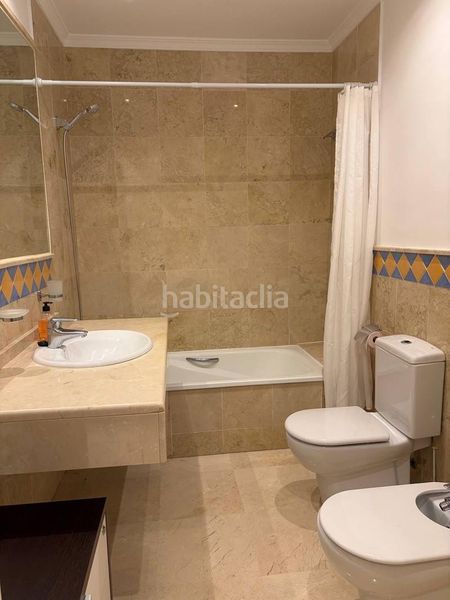 Foto 52efebe0-0255-4752-818d-8b1aa62a2a81. Lloguer planta baixa amb aparcament piscina a Las Brisas Marbella