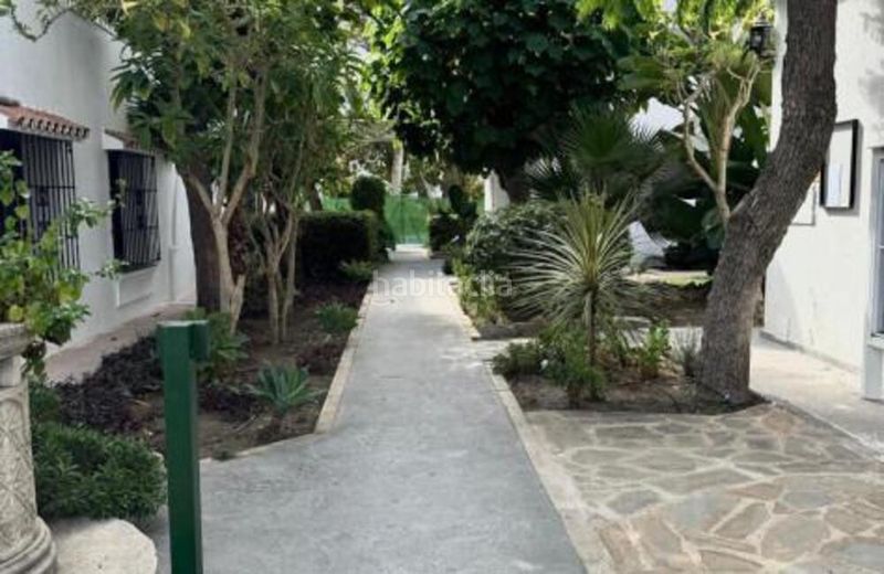 Foto 34ab3f60-46fe-4604-b864-ceee9ad6c896. Apartament amb aparcament piscina a El Velerín Estepona