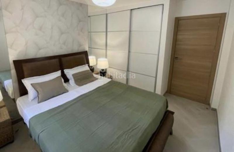 Foto 49b43506-c551-4cc0-b553-1f693b2ea181. Apartament amb aparcament piscina a El Velerín Estepona