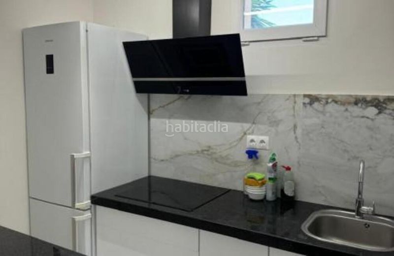Foto 4f4a8472-32a9-454a-9c9a-a6b65909f873. Apartament amb aparcament piscina a El Velerín Estepona