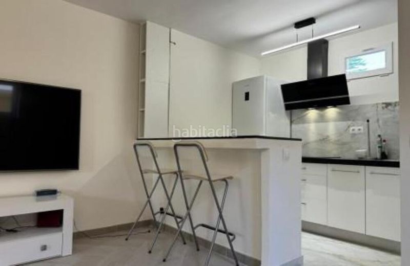 Foto 6bb311b0-f898-41ff-a523-19db2517b39f. Apartament amb aparcament piscina a El Velerín Estepona