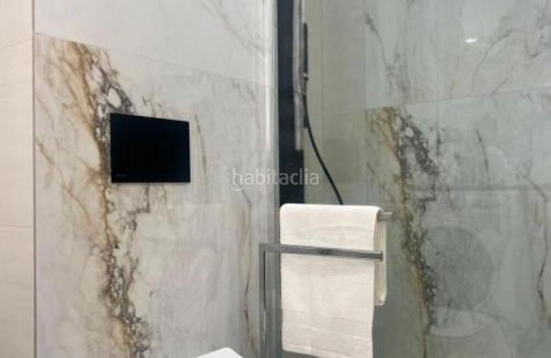 Foto 7ff2359e-6016-4035-b4d9-9df181896762. Apartament amb aparcament piscina a El Velerín Estepona