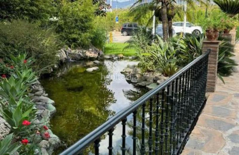 Foto ef00bf92-326d-4d1c-aca7-48d5f2f37fcb. Apartament amb aparcament piscina a El Velerín Estepona