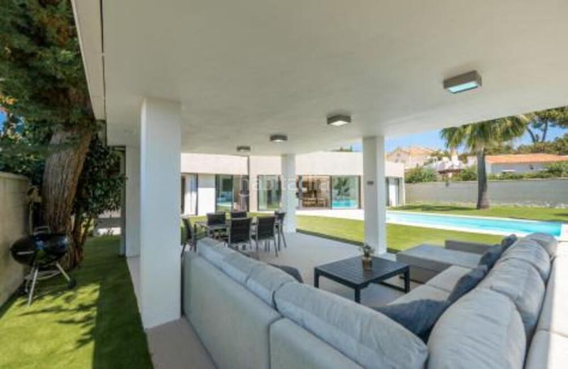Foto 3e8f0c1a-7e15-4588-a361-17e0ee6e3513. Casa amb aparcament piscina a Marbesa Marbella