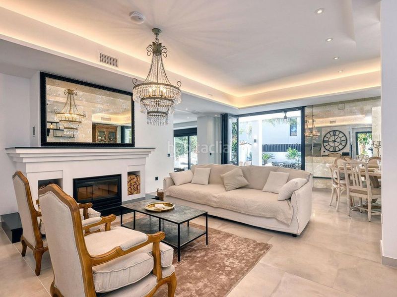 Foto 56ba9647-171f-41ce-b1aa-487b82bd43cf. Location maison avec parking piscine dans Marbesa Marbella