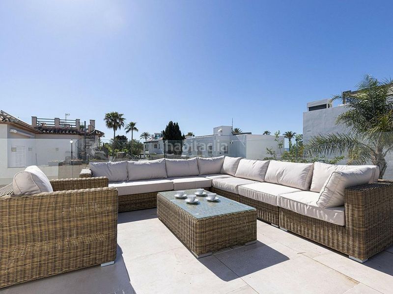 Foto 60128686-43c8-4a98-9ff5-36dfe61ee33a. Location maison avec parking piscine dans Marbesa Marbella