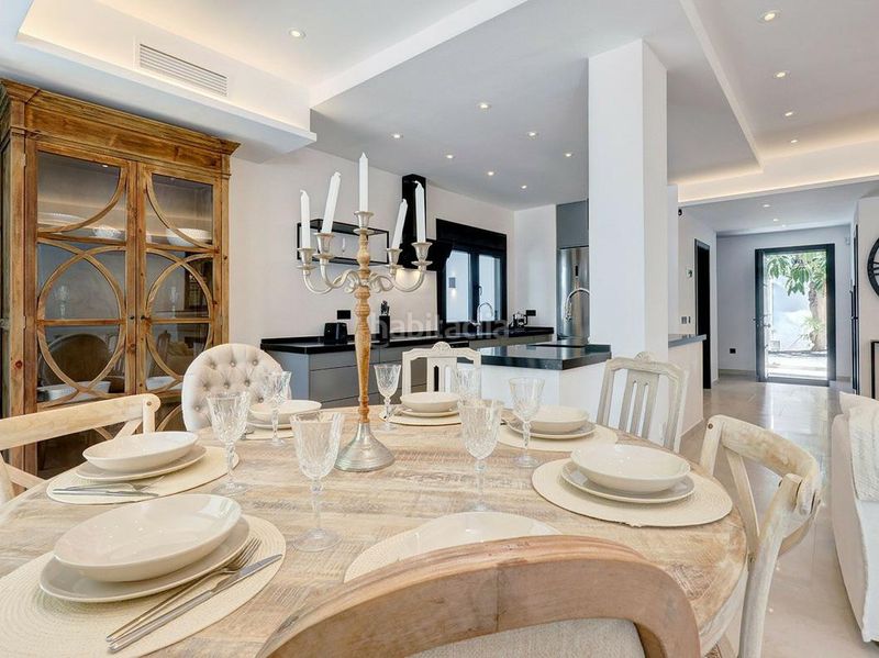 Foto 8dfd3b8d-008c-4f6d-a5cf-ed2a2c65d2b7. Location maison avec parking piscine dans Marbesa Marbella