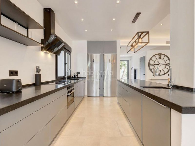 Foto aa24d6b7-cd06-4dd9-ac6f-ca7e52b3928a. Location maison avec parking piscine dans Marbesa Marbella