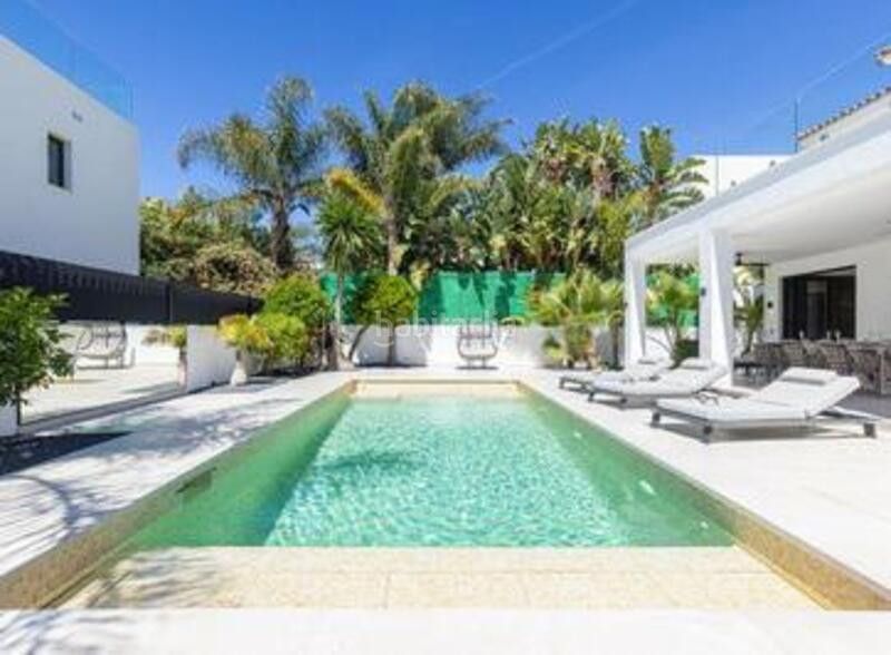 Foto ac24eb9e-65f3-4185-8bd9-a5f0c5f1e4af. Location maison avec parking piscine dans Marbesa Marbella
