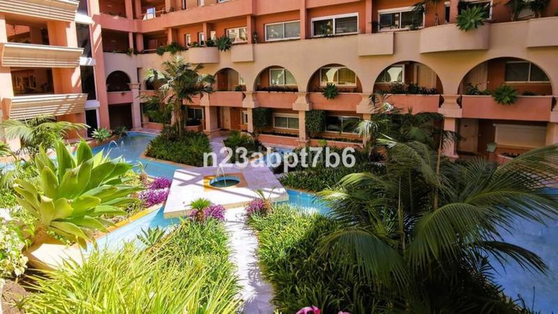 Foto 0aa45157-d3e2-4ee5-bfe5-e464714bc088. Lloguer apartament amb aparcament piscina a Los Naranjos Marbella