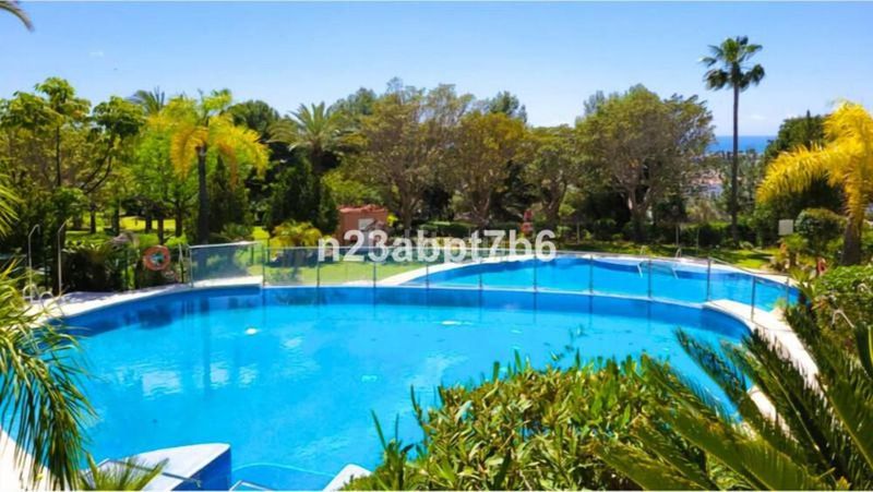 Foto a22f81a8-d0ae-48db-9c21-fc574cbd3404. Lloguer apartament amb aparcament piscina a Los Naranjos Marbella