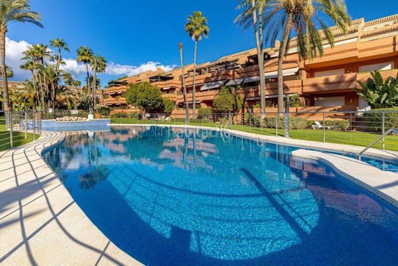 Foto 7f4a3b39-989d-493a-b3fc-a979ea1199cb. Miete dachwohnung mit parking pool in Puerto Banús Marbella