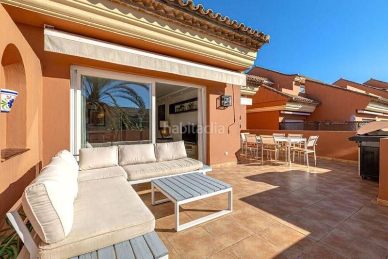 Foto d33a0476-1d1f-495b-be02-a969c963b94b. Miete dachwohnung mit parking pool in Puerto Banús Marbella