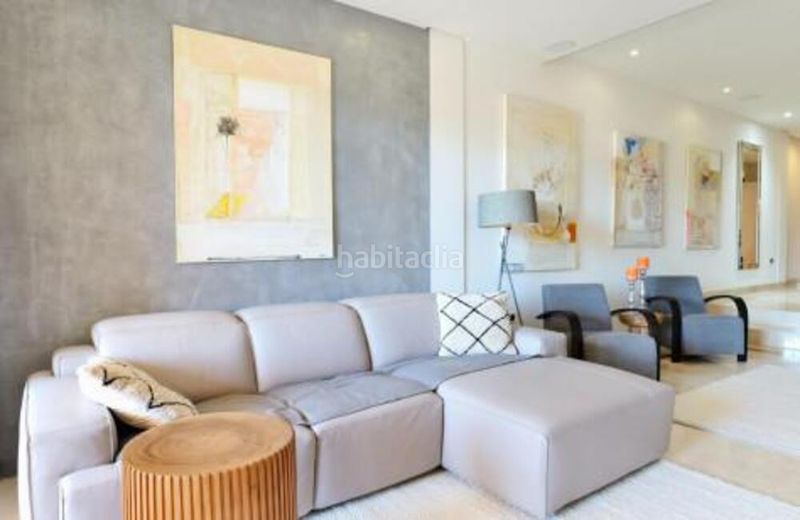 Foto 3014daef-ad78-4918-aacc-70f3fbe1e555. Apartament amb calefacció aparcament piscina a Puerto Banús Marbella